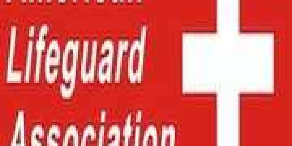 Essential Skills Taught in Lifeguard Courses