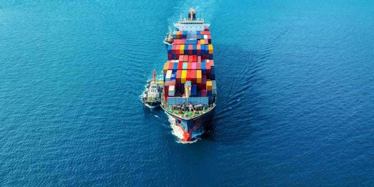 Marine Insurance in UAE: Comprehensive Guide for Businesses and Individuals