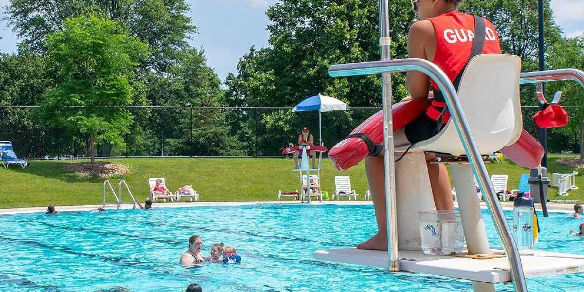 Lifeguard Class: Your Gateway to Aquatic Safety