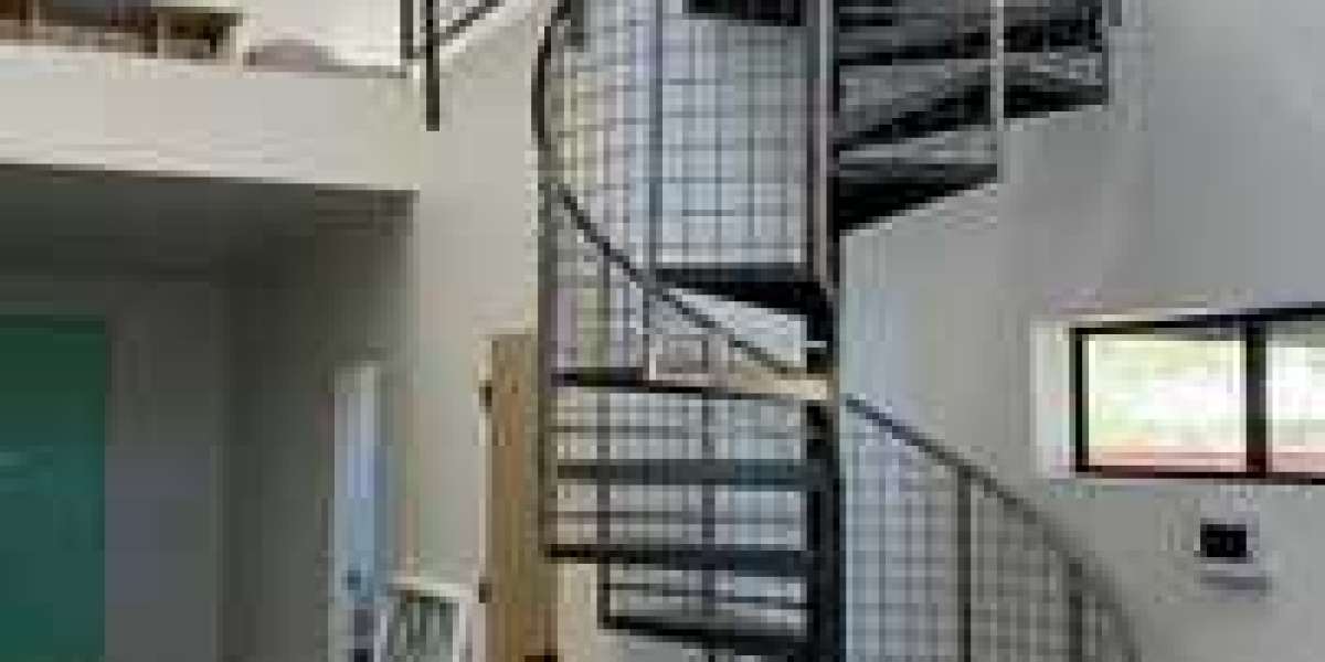 Evaluating the Benefits of Wood and Steel Spiral Staircases