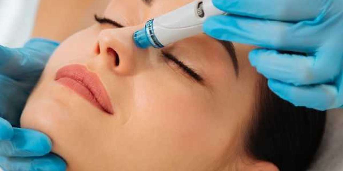 Why HydraFacial in Dubai Is the Ultimate Skin Treatment You Need Right Now