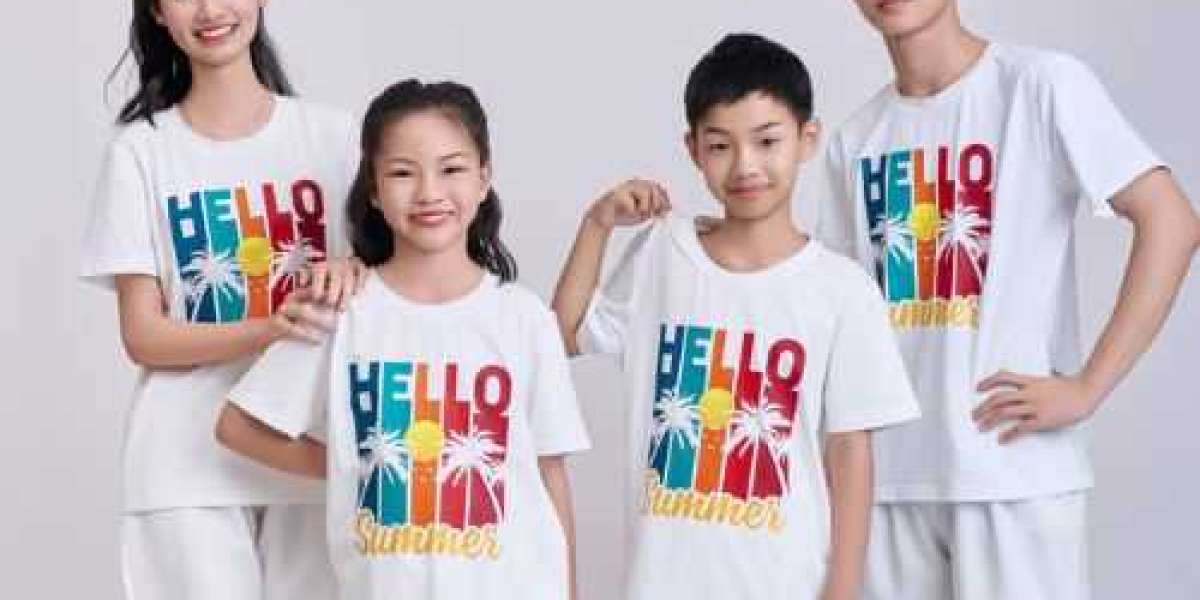 10 Custom T-shirt Ideas For Family And Group Uniforms