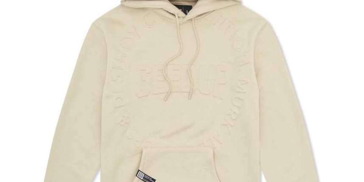 The Geedup Hoodie: A Staple in Urban Streetwear