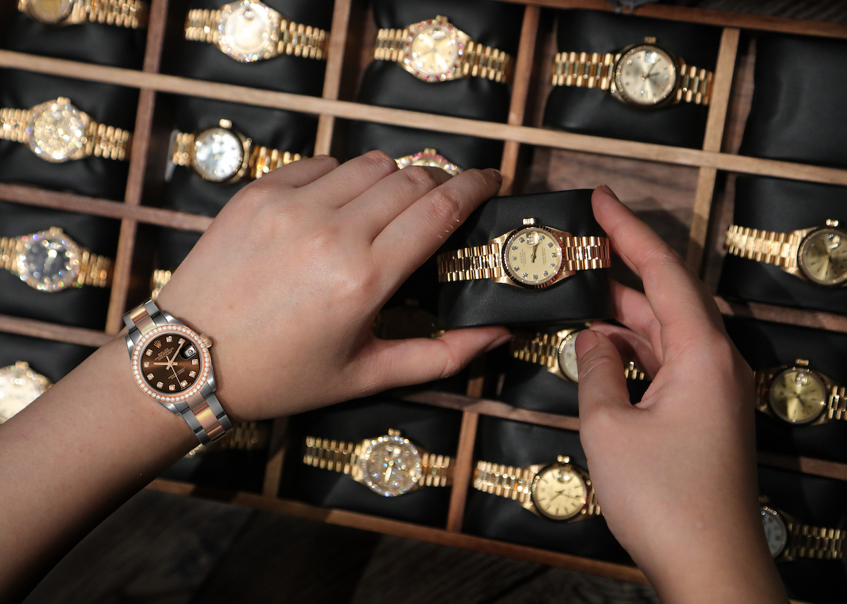 The Ultimate Guide to Choosing a Ladies' Cartier Watch