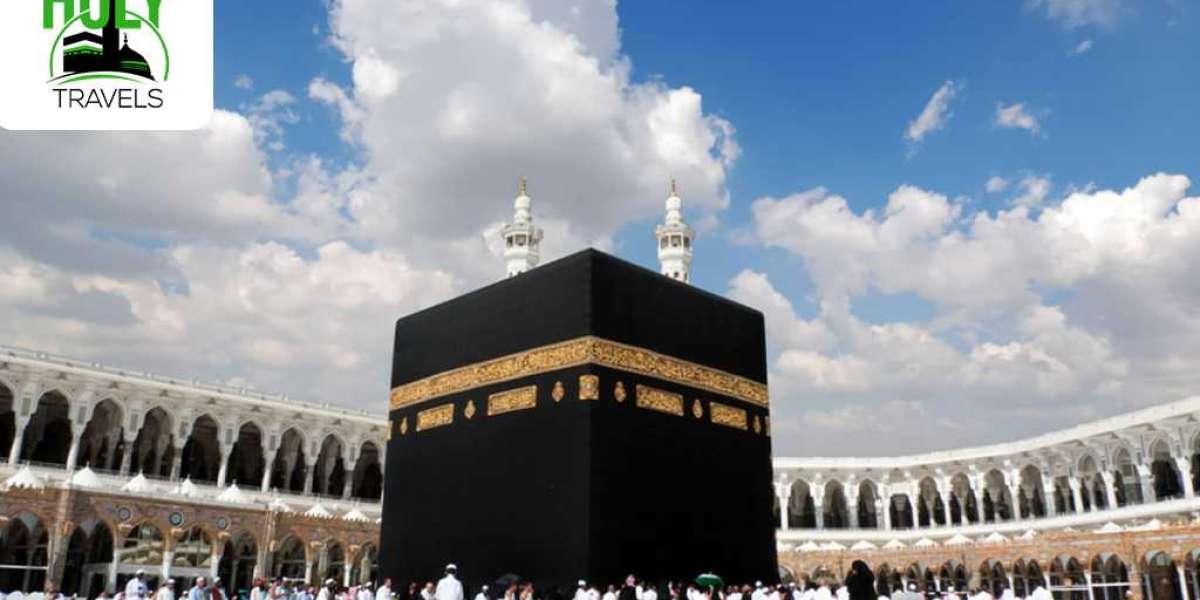 Premium Umrah Packages from Birmingham – Journey of a Lifetime with HolyTravels