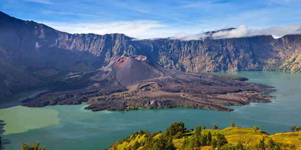 Top 10 Unforgettable Hiking Trails in Indonesia