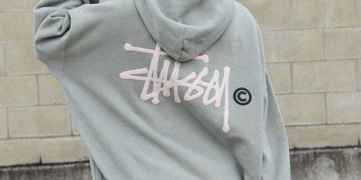 Stussy Hoodie Influencer-Approved Styles