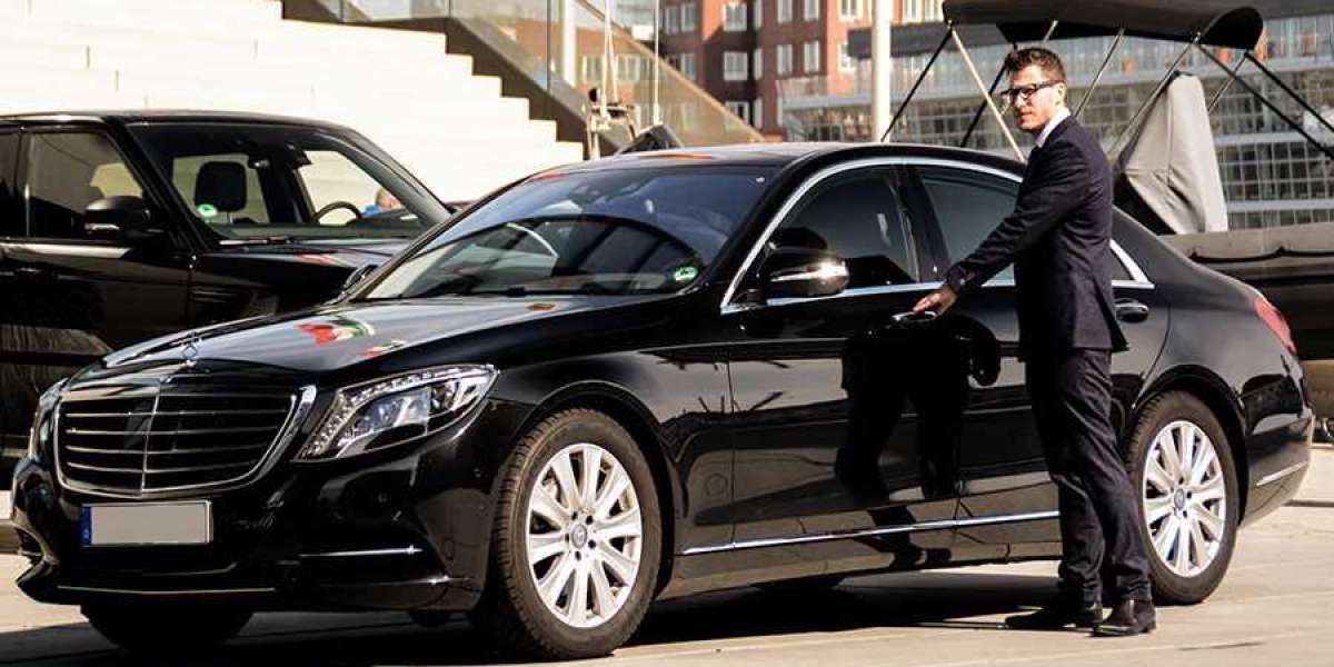 How Chauffeur Services Enhance Corporate Travel