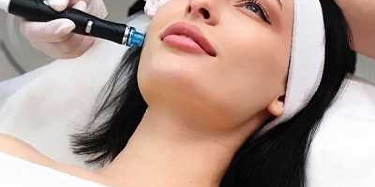 Smooth & Hydrated Skin with HydraFacial in Islamabad