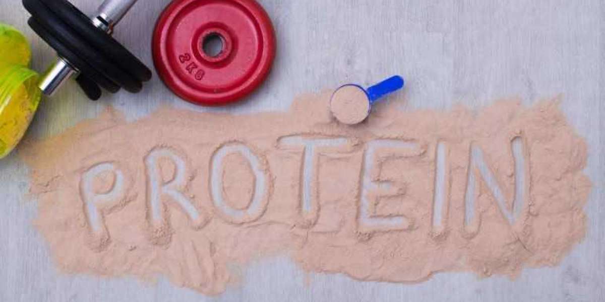 Whey Protein Explained: Uses, Benefits, Myths