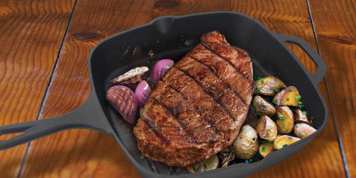 Master the Art of Grilling with the Jim Beam® Cast Iron Square Grill Pan