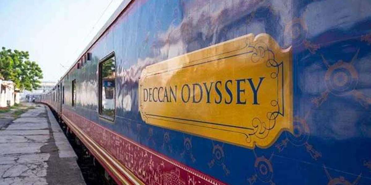 Experience the Royalty of Deccan Odyssey Train