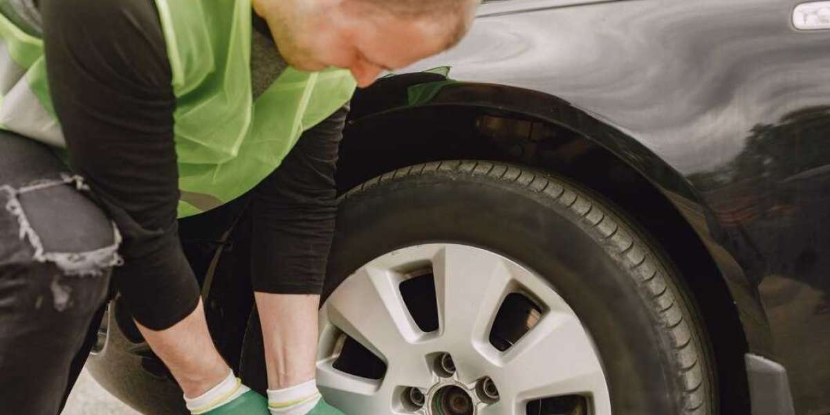 Tire Assistance Near Me – Affordable And Fast Roadside Help