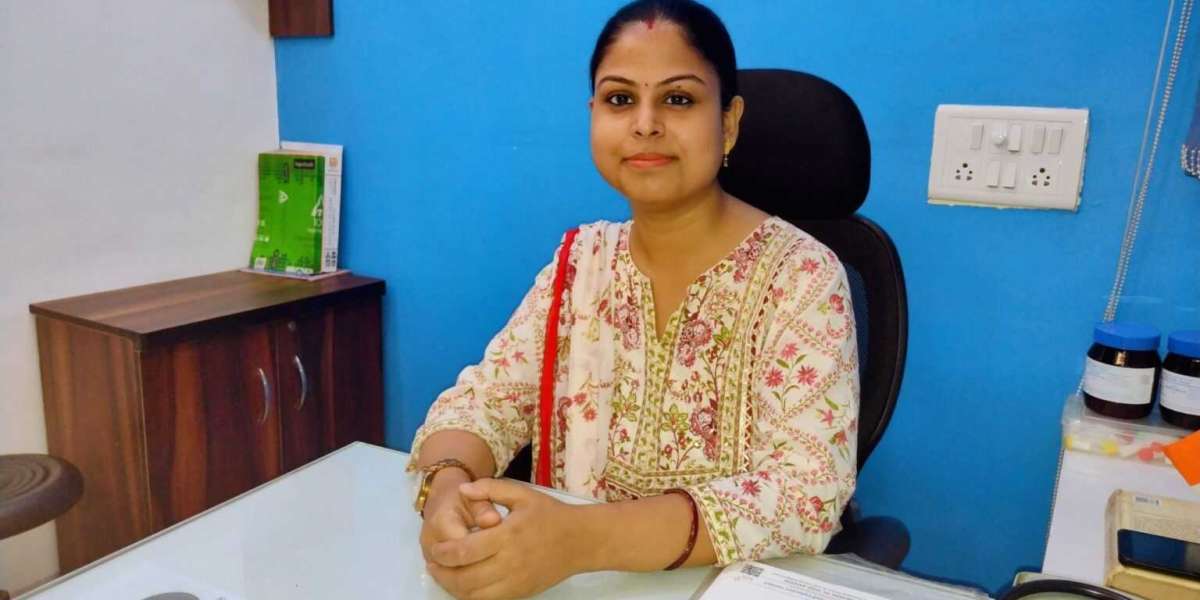 Best Homeopathic Doctor in Noida – Natural & Safe Treatment