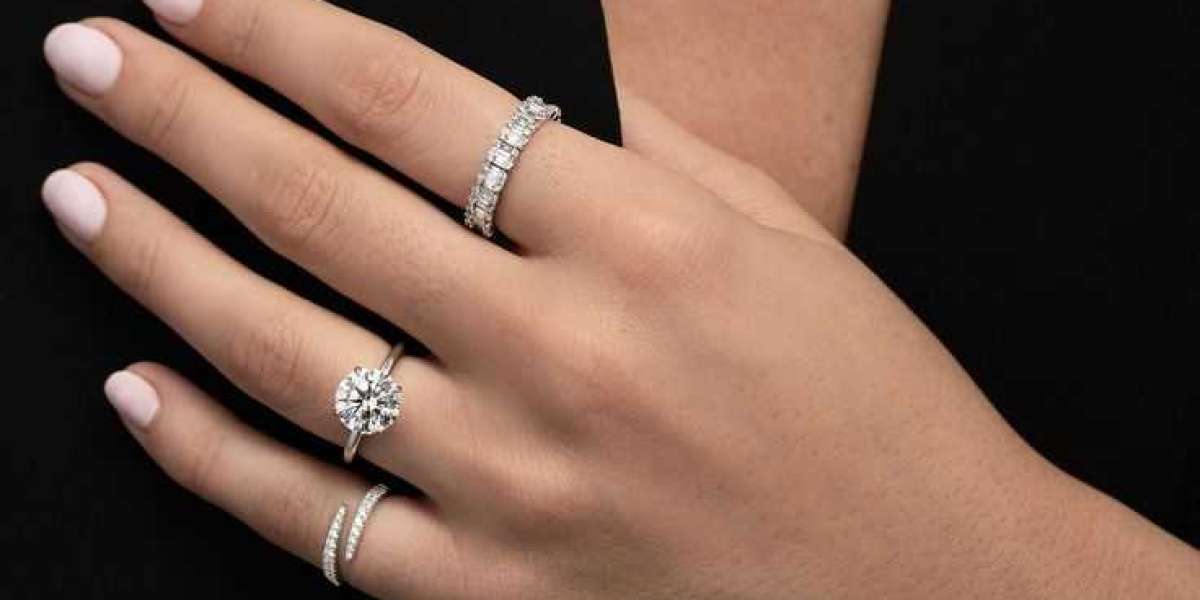 How to Match Lab Diamond Engagement Rings with Diamond Wedding Bands