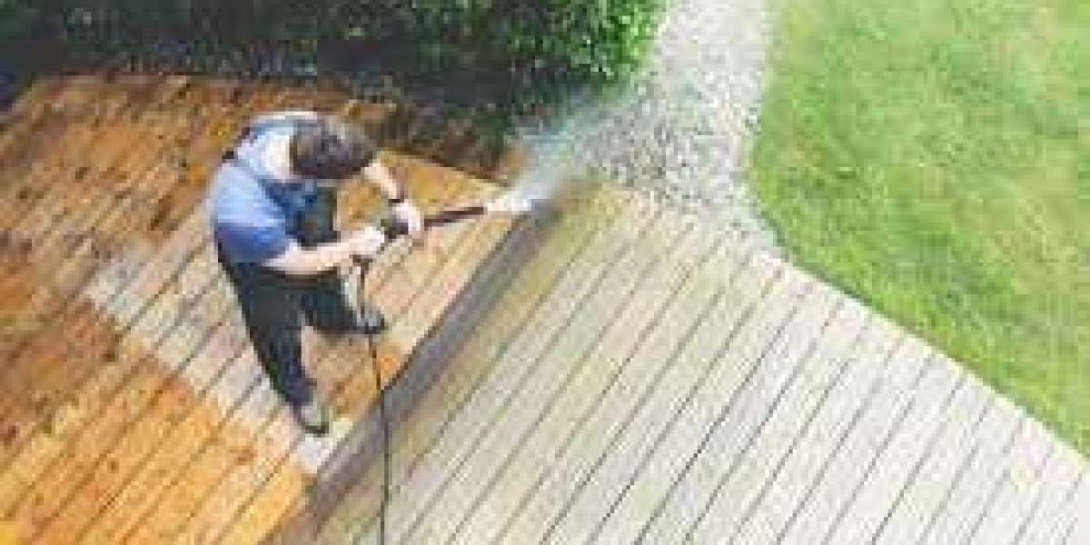 Pressure Washing Services in Tallahassee